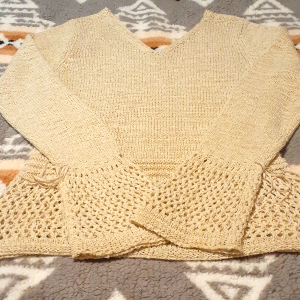 Ladies sweater